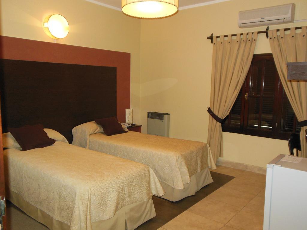 Hotel Aybal Salta Bagian luar foto